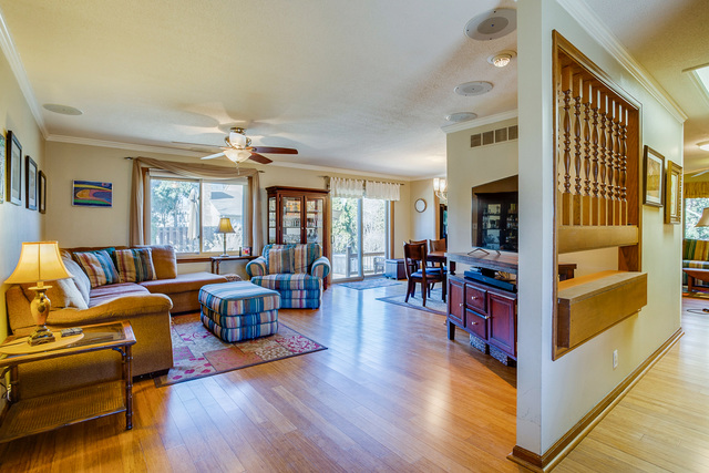 2301 Winchester Dr