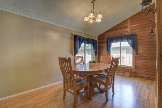 709 Erin Dr