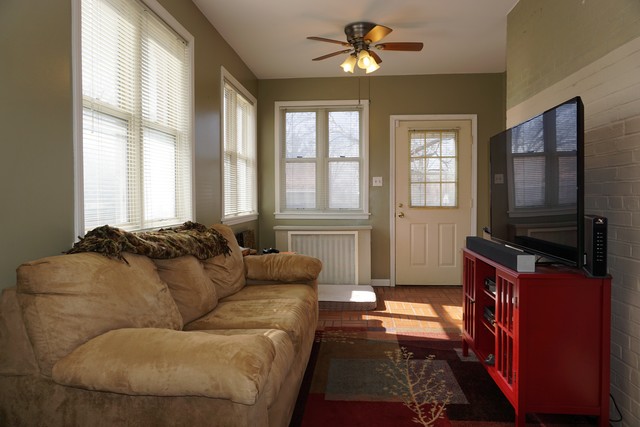 1303 Carver Dr