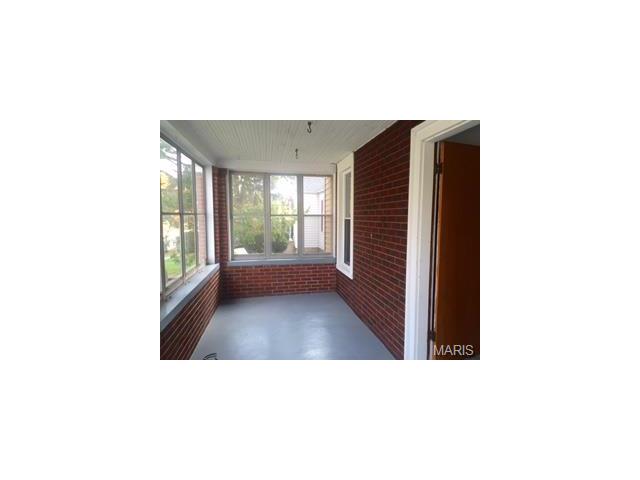 2923 Edwards