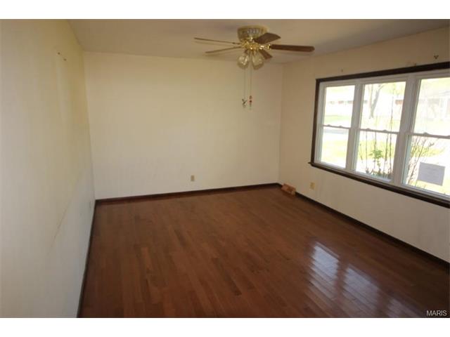 For Sale: 405 Texas Bethalto, IL 62010