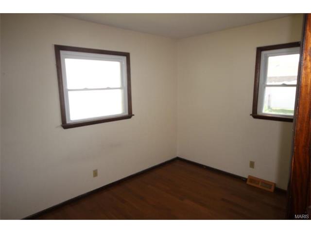 For Sale: 405 Texas Bethalto, IL 62010