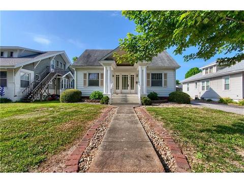 216 Franklin Ave