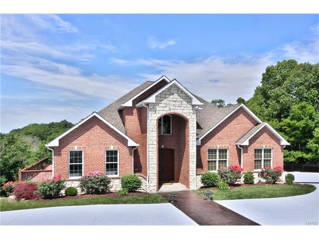 For Sale: 4822 Whitford Dr Godfrey, IL 62035