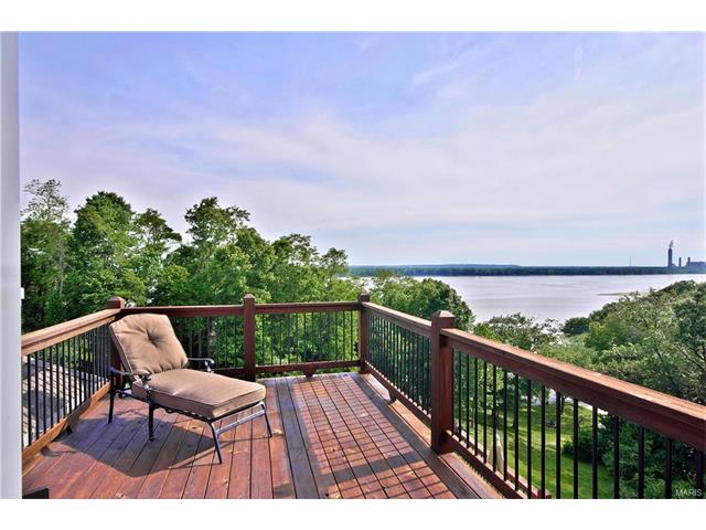 For Sale: 4822 Whitford Dr Godfrey, IL 62035