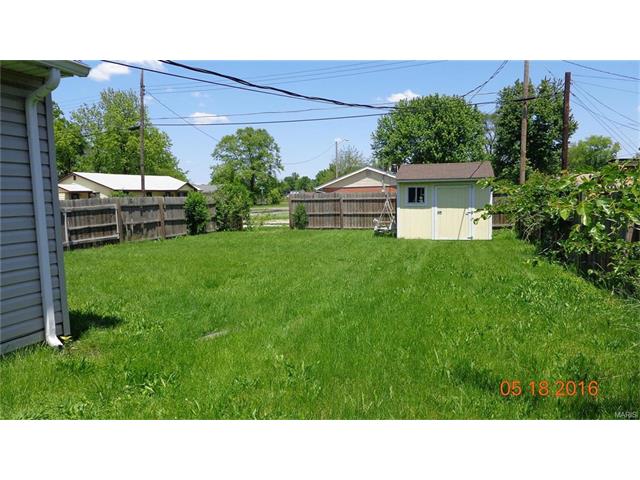 For Sale: 1701 Minerva Ave Granite City, IL 62040