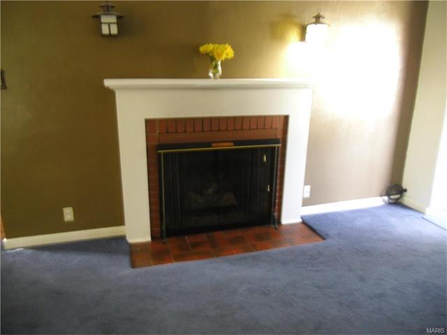2237 Lynch Ave