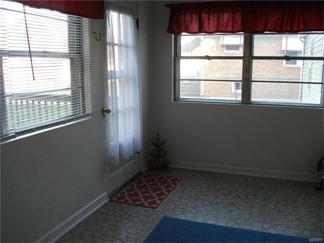 2237 Lynch Ave