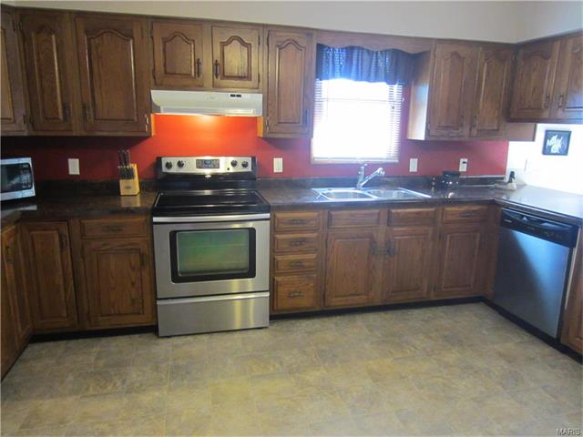 For Sale: 67 N Old County Rd Rd Hardin, IL 62047