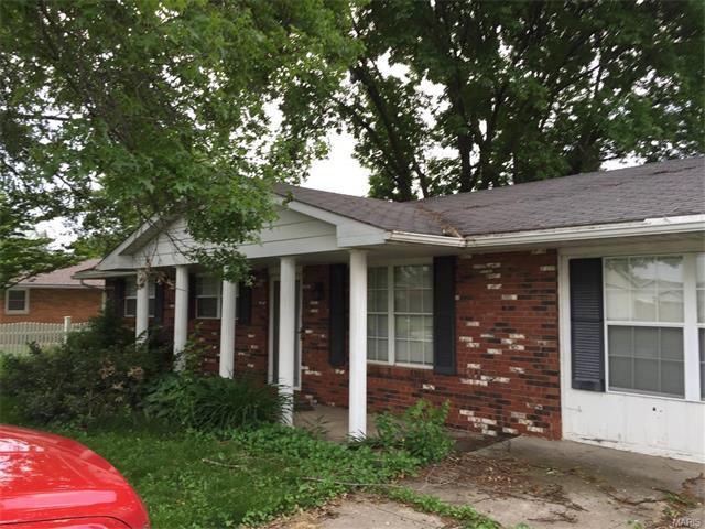 For Sale: 1013 W County Rd Jerseyville, IL 62052