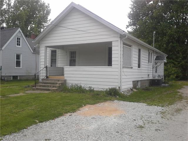 1217 N Frankiln St, Litchfield IL 62056