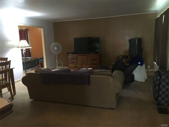 For Sale: Undisclosed Litchfield, IL 62056