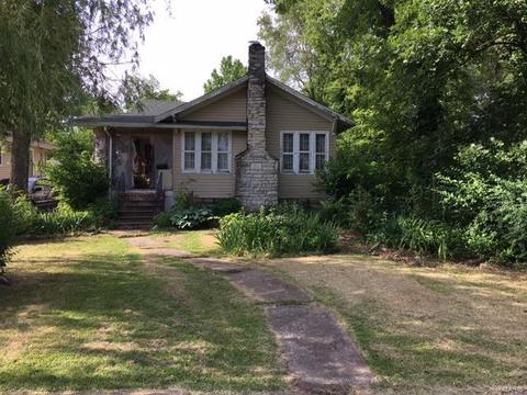 872 Jerome Ln