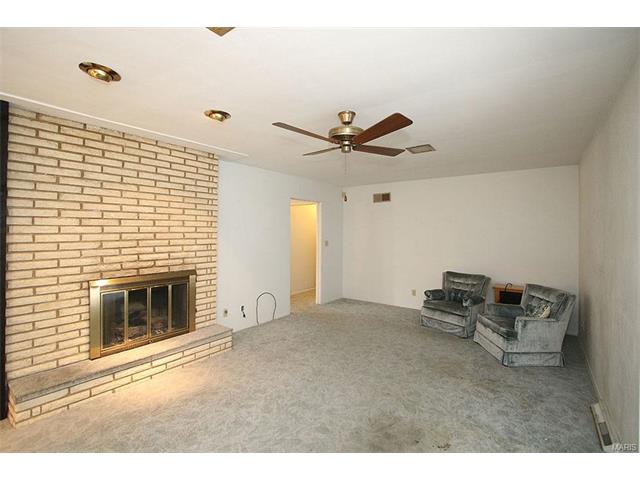 26 Larkspur Dr
