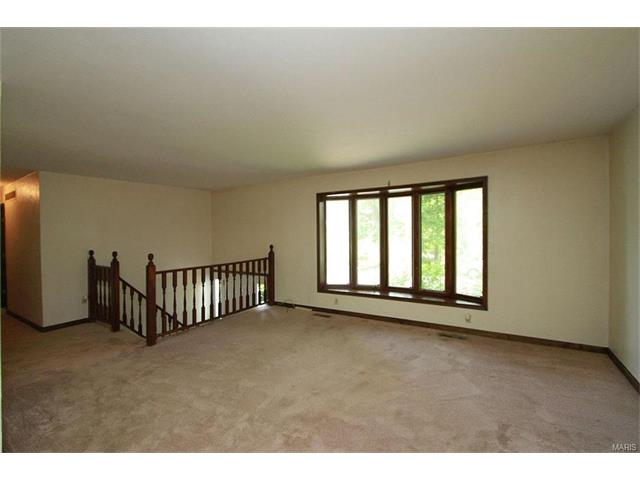 For Sale: 1 Locust Dr Belleville, IL 62223
