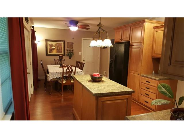 For Sale: 109 Rex Dr Collinsville, IL 62234