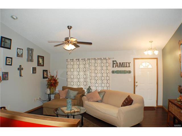 70 Carnation Dr