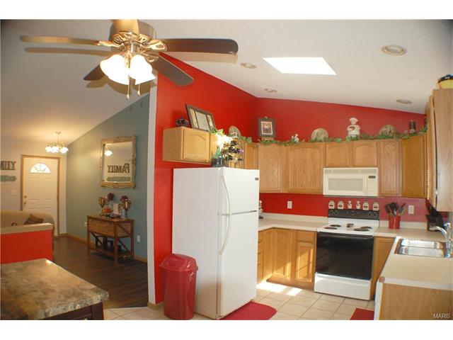 70 Carnation Dr