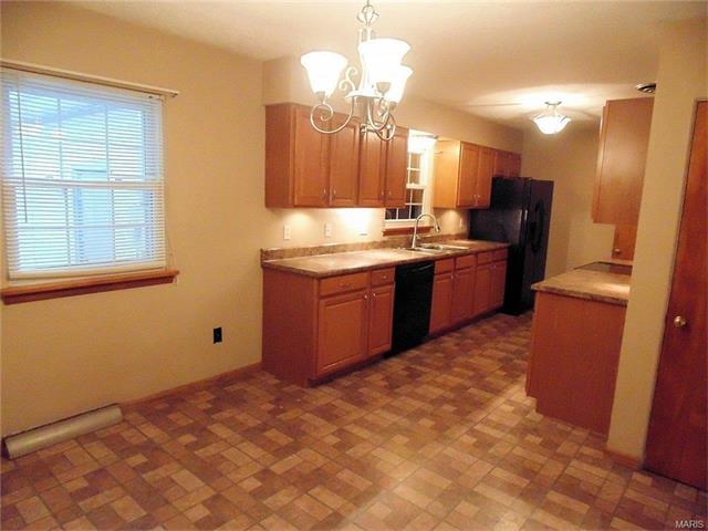 2014 Cypress St Highland, IL 62249