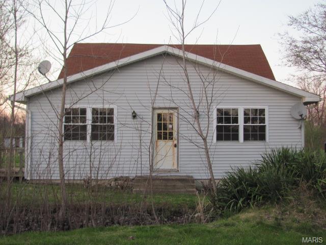 For Sale: 110 Rr 1 Mulberry Grove, IL 62262