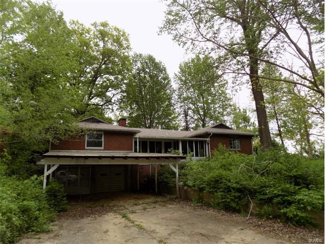 20 Fairlane Dr