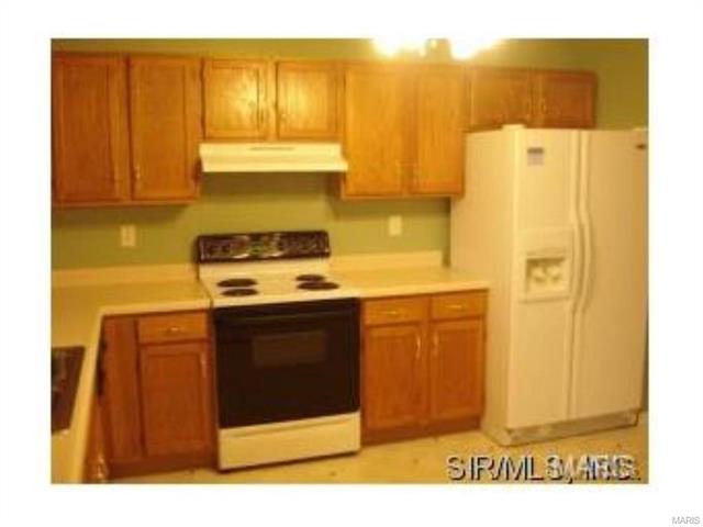 For Sale: 17 Ashbrook Troy, IL 62294