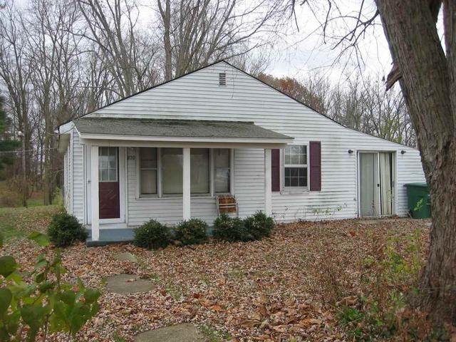 130 W Oak St