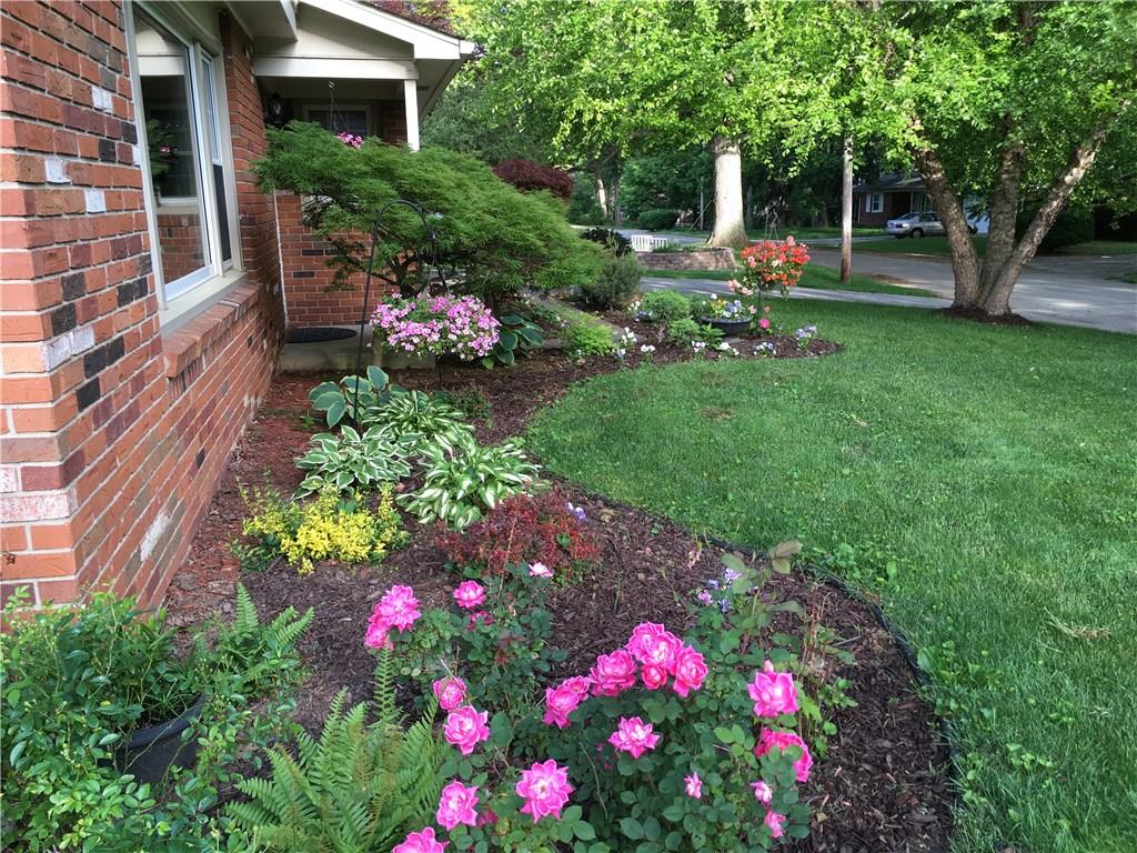 1209 Beechwood Dr