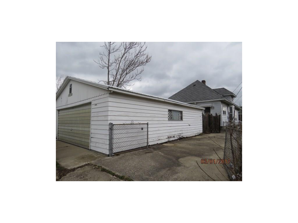 38 Western Blvd