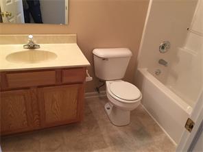 For Sale: 11890 Monarchy Ln Fishers, IN 46037