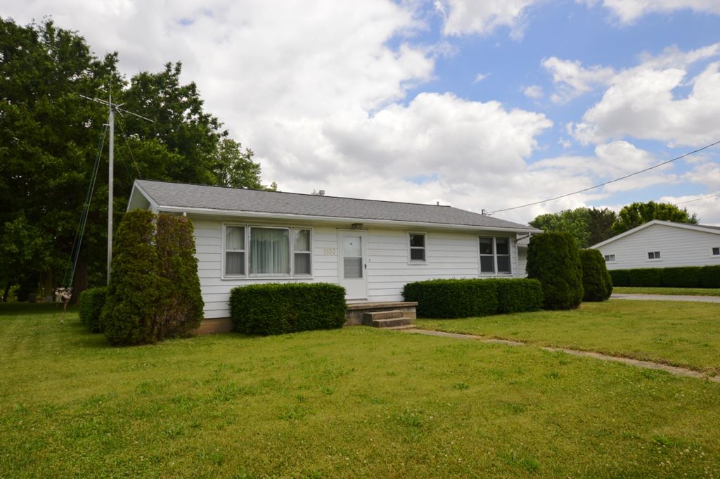 For Sale: 1103 S Clay St Frankfort, IN 46041