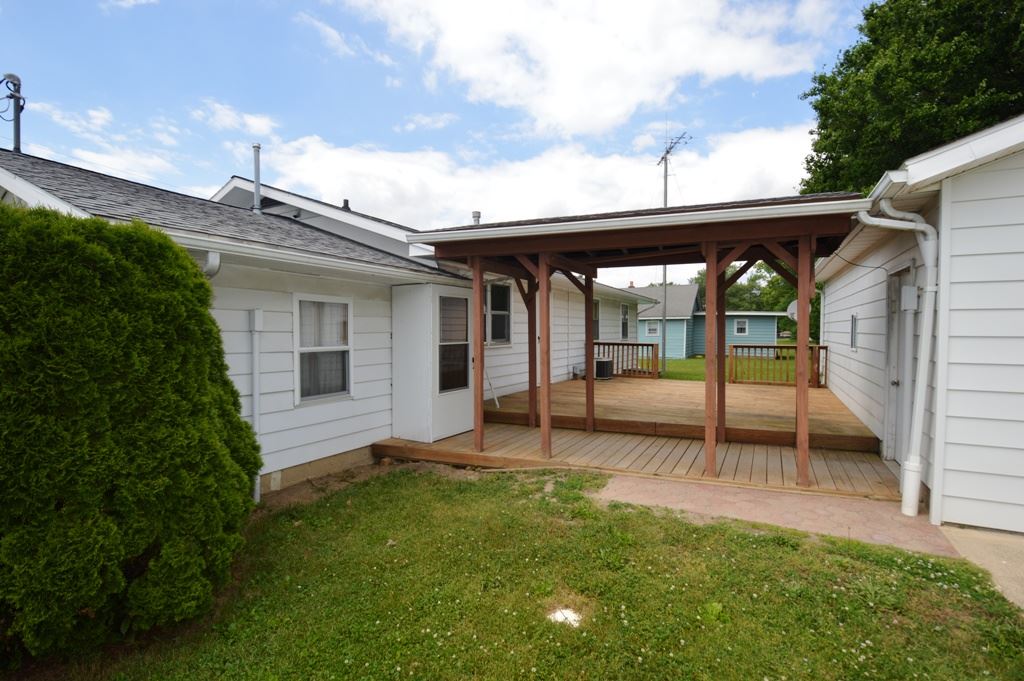 For Sale: 1103 S Clay St Frankfort, IN 46041