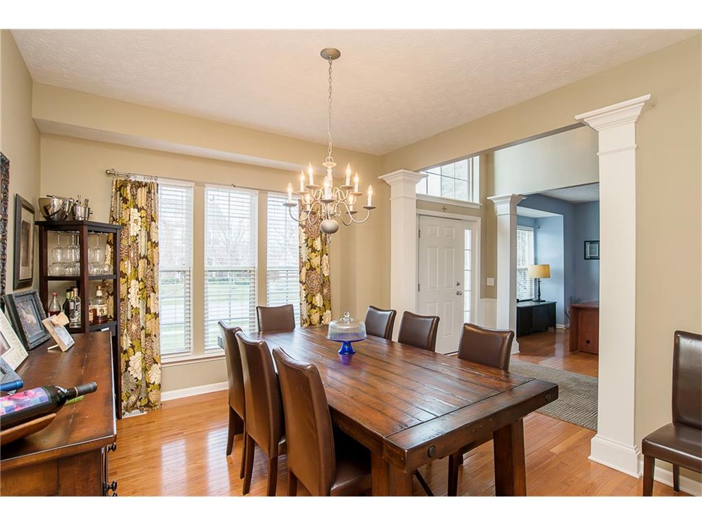 5335 Creekbend Dr