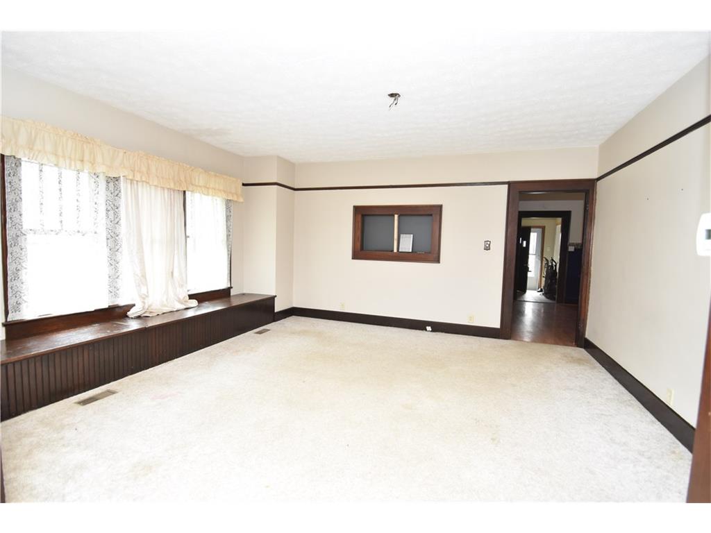 4712 N 25 W