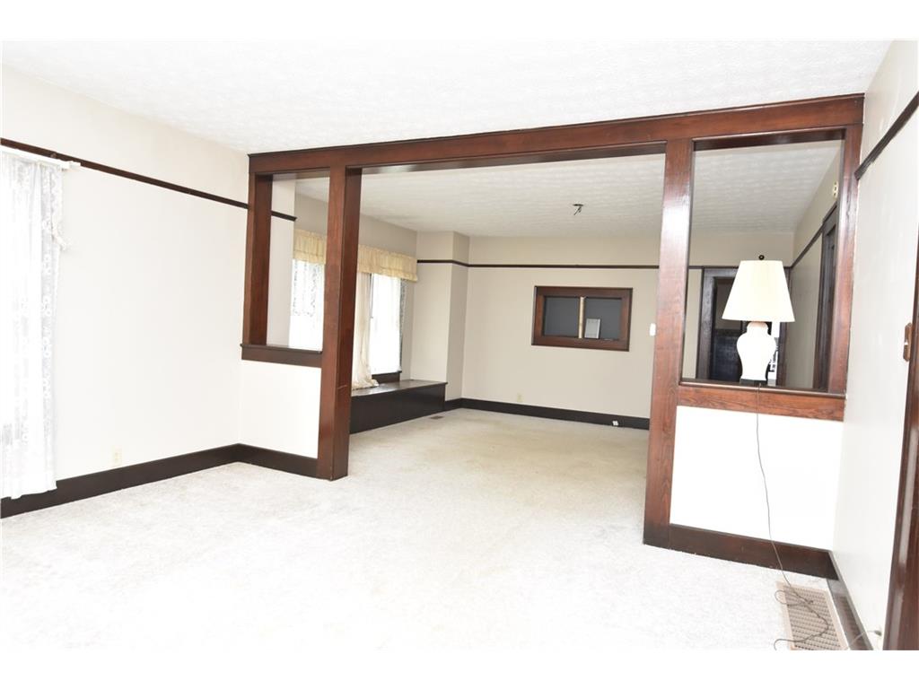 4712 N 25 W