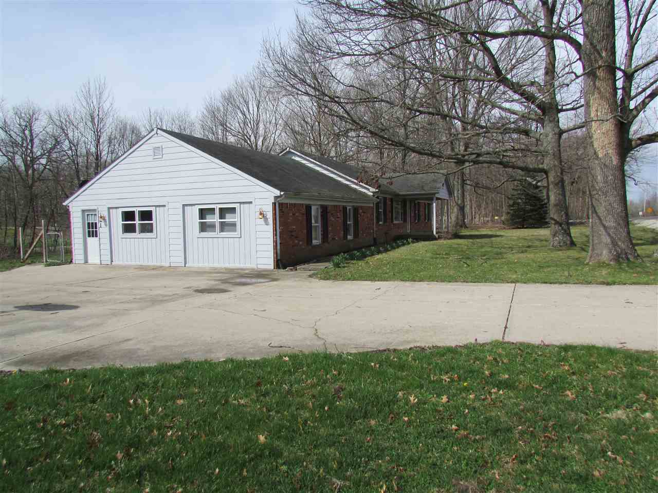 226 E Pine Ridge Dr