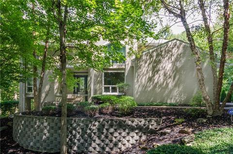 8043 W 82nd St