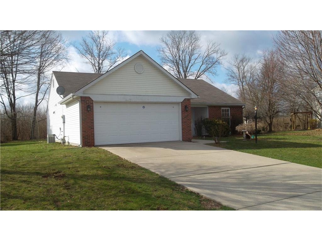 1234 Castle Dr
