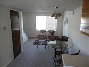 408 S Green St #408