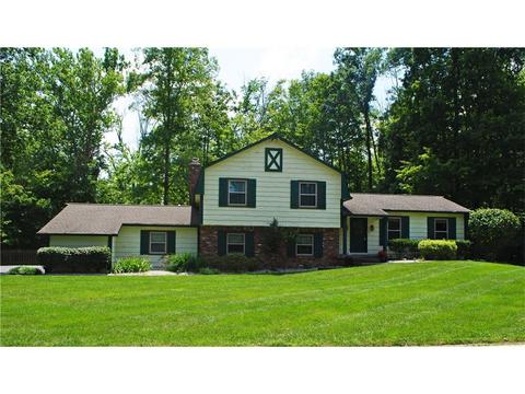 6871 Woodridge Dr