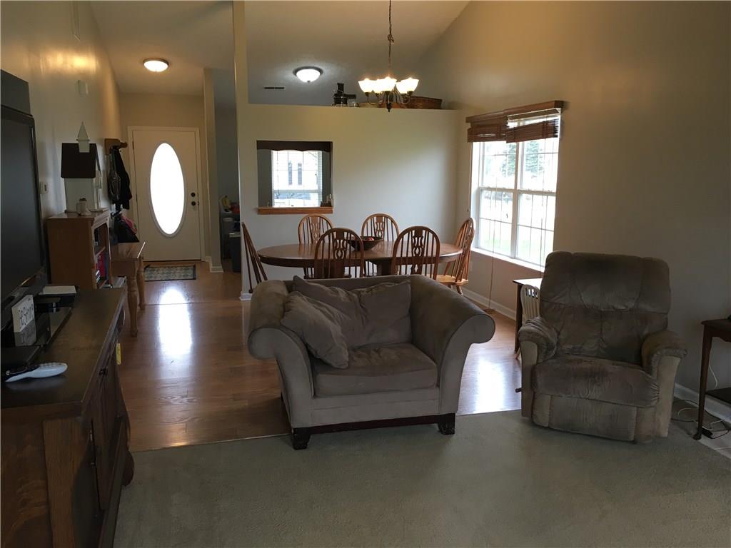 1080 S Oden Dr