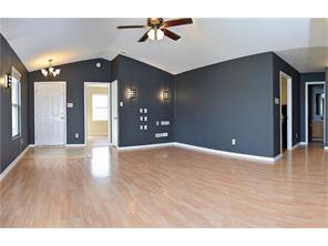 944 Streamside Dr