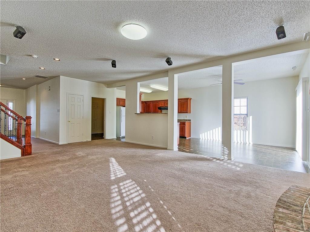 1185 Apple Valley Rd