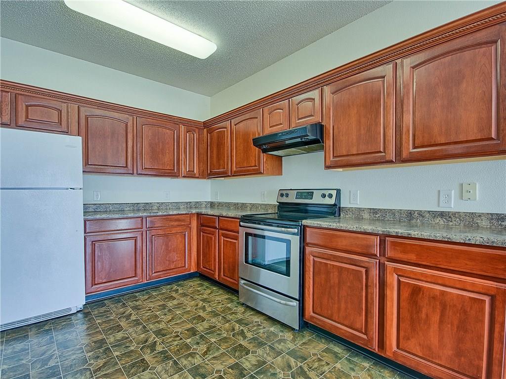 1185 Apple Valley Rd