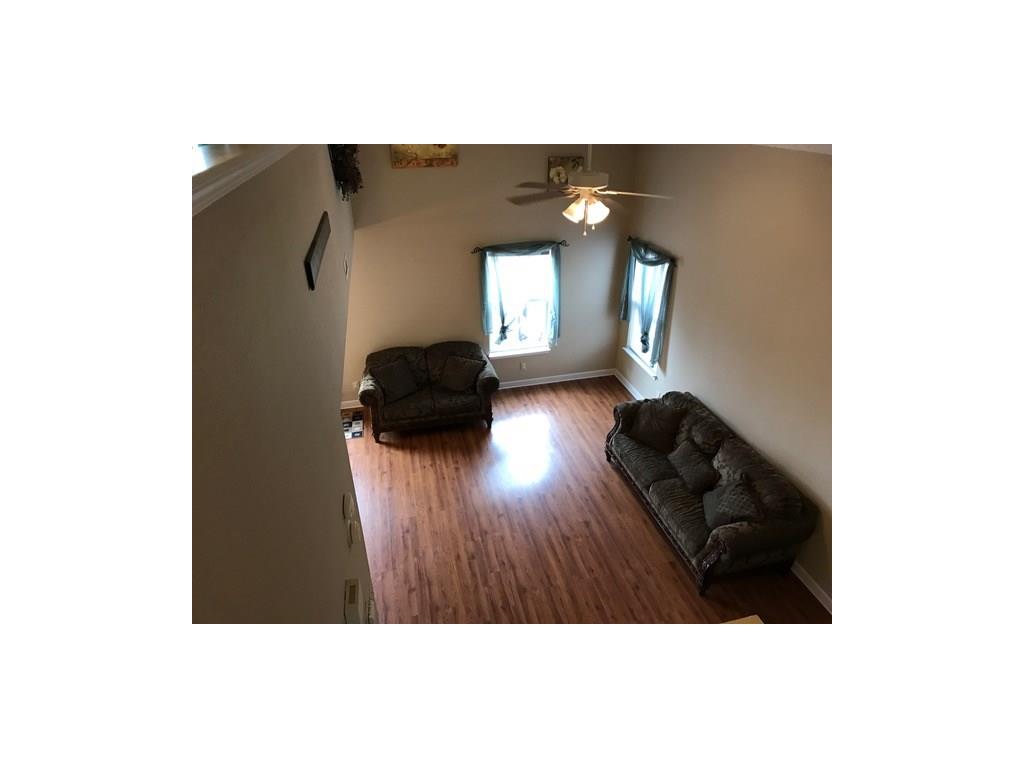 482 Van Camp Sq