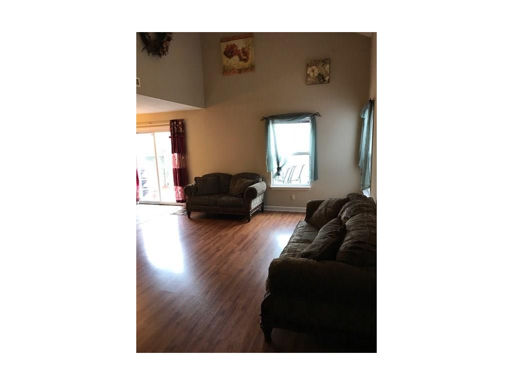 482 Van Camp Sq