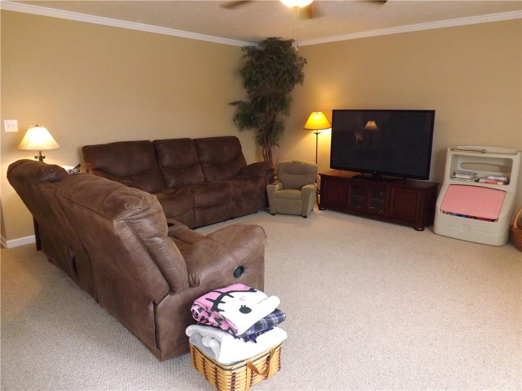 604 Leah Way