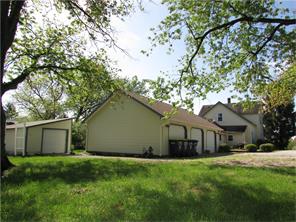 6862 Travis Rd, Greenwood IN 46143