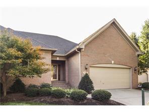 1547 Hazelwood Ct E