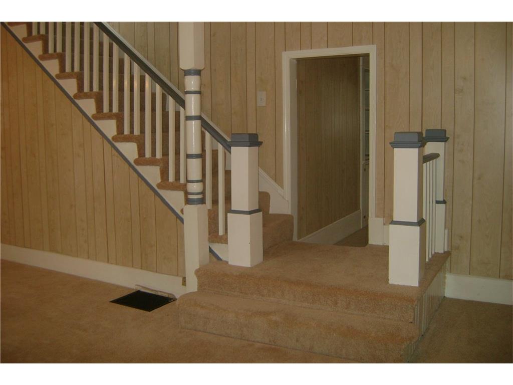 322 E Main St